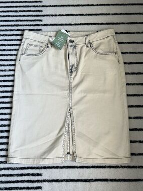 H&M Cream Midi Pencil Skirt with Front Vent